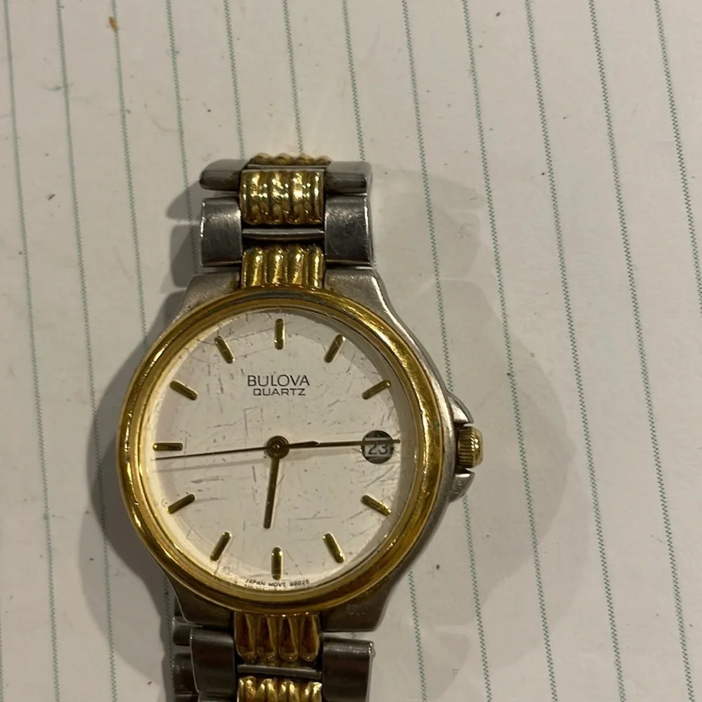 Bulova vintage quartz watch with date